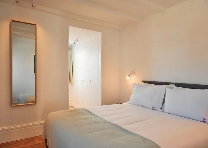 Les Deux Mariettes Maison Rose Apartment Lisbon